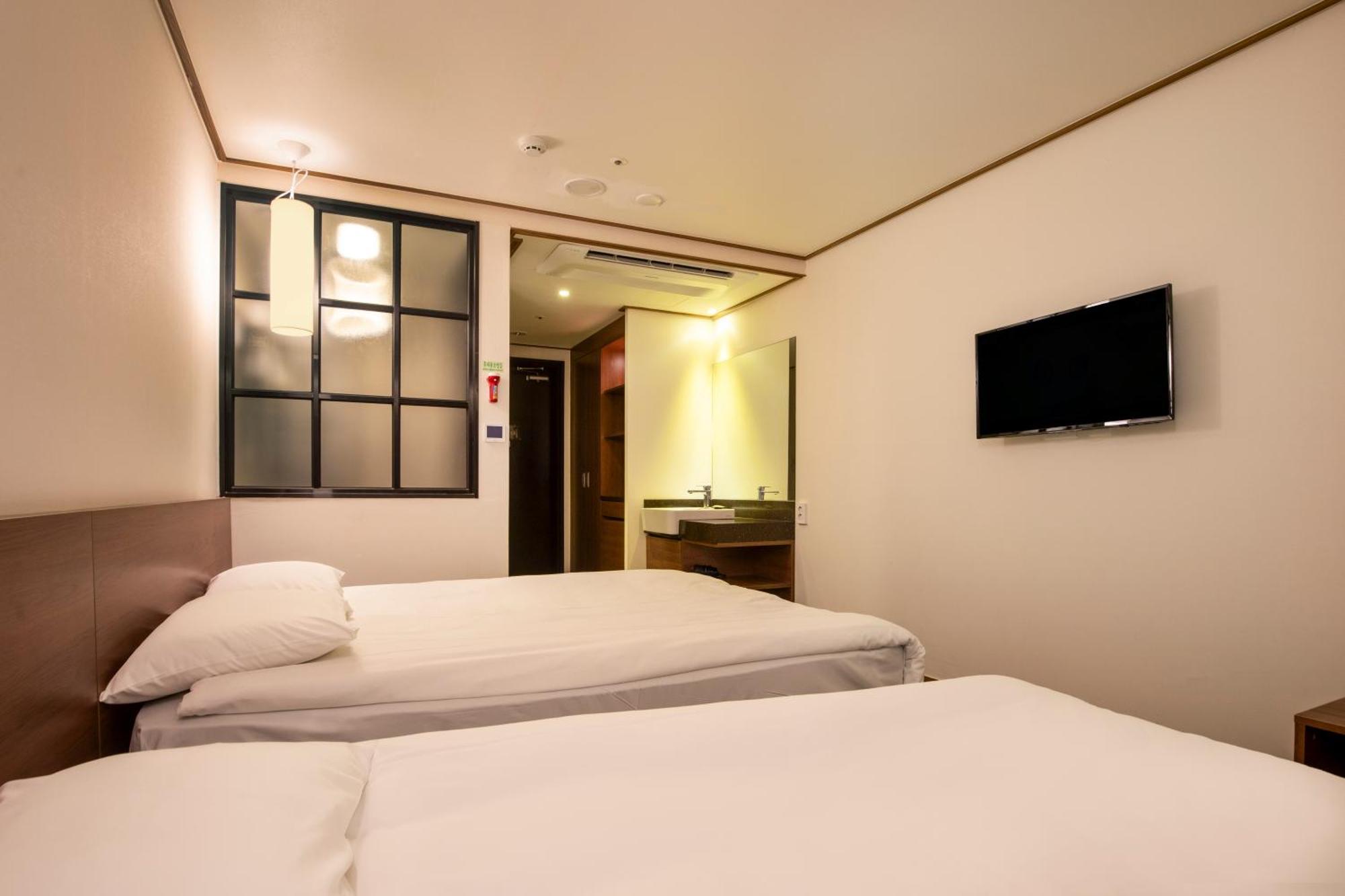 Tamara Jeju Hotel مدينة سيوجويبو المظهر الخارجي الصورة